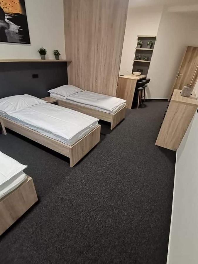 Sareza Hotel Οστράβα Εξωτερικό φωτογραφία
