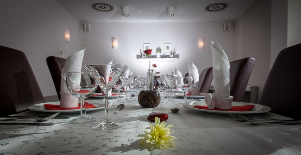 Sareza Hotel Οστράβα Εξωτερικό φωτογραφία