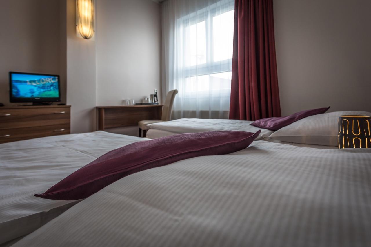 Sareza Hotel Οστράβα Εξωτερικό φωτογραφία